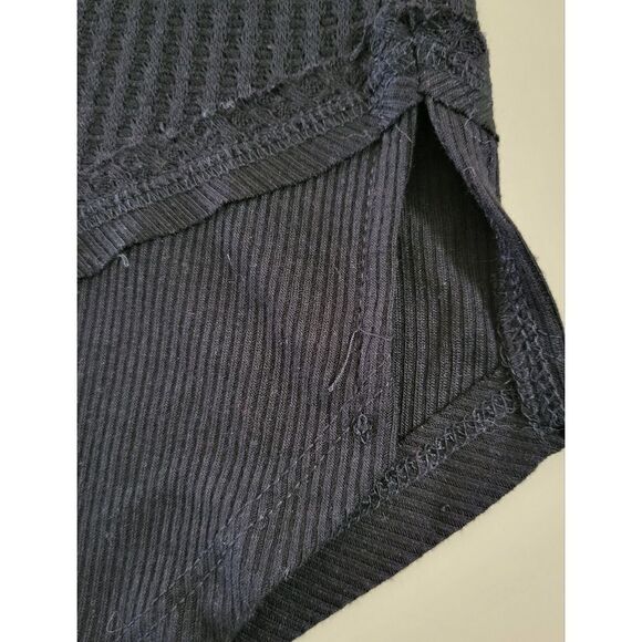 Mudd Women's Black Waffle-knit Short Sleeve Top - Picture 6 of 10